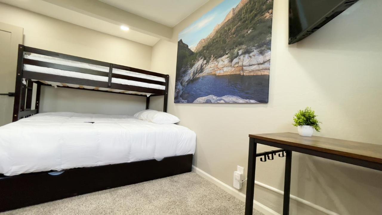 Private Home - Heated Pool, Billiards, Darts, Foosball, Fireplace, 5 Smart Tvs, Bbq, Cotton Bedding - The Saguaro Sanctuary, Pool Heat Optional Tucson Esterno foto