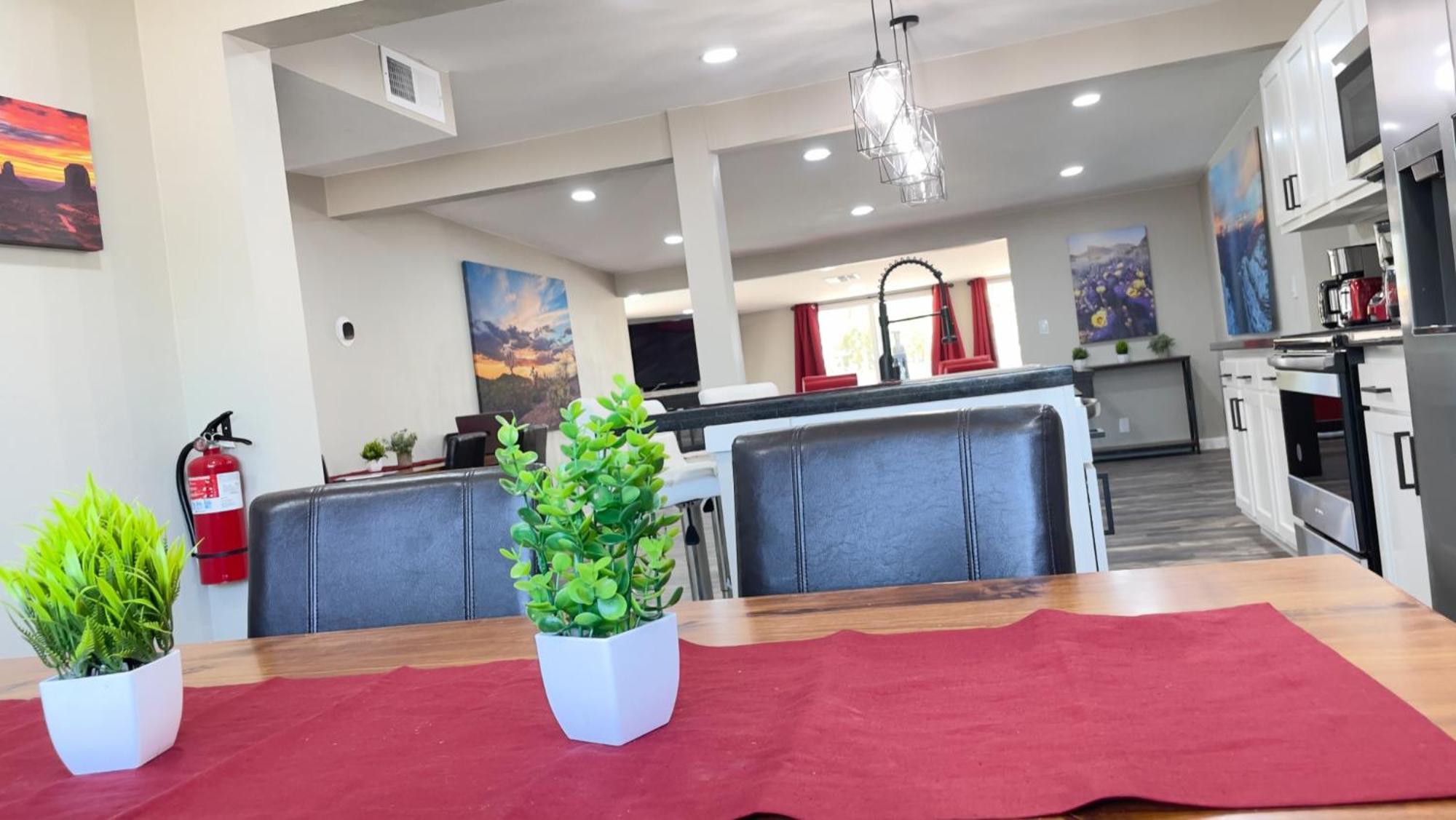 Private Home - Heated Pool, Billiards, Darts, Foosball, Fireplace, 5 Smart Tvs, Bbq, Cotton Bedding - The Saguaro Sanctuary, Pool Heat Optional Tucson Esterno foto