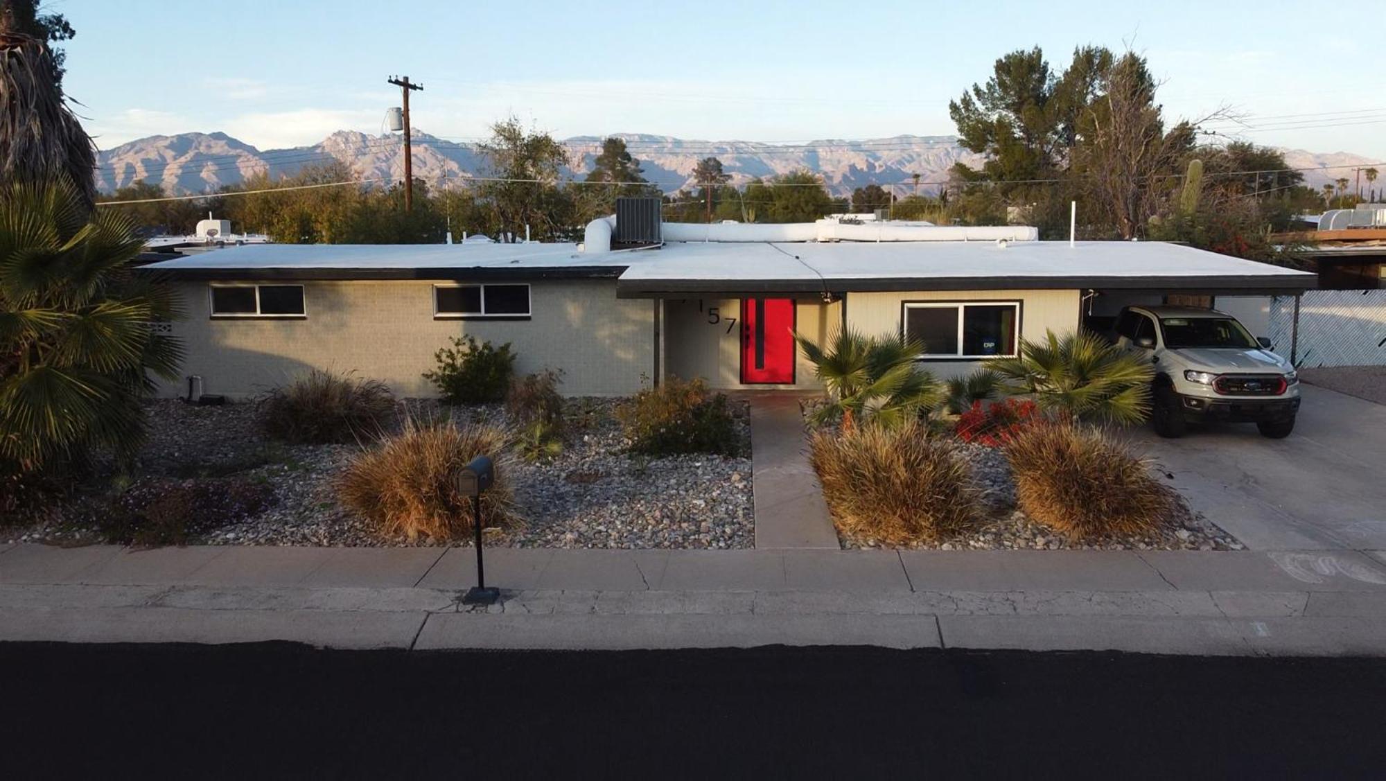 Private Home - Heated Pool, Billiards, Darts, Foosball, Fireplace, 5 Smart Tvs, Bbq, Cotton Bedding - The Saguaro Sanctuary, Pool Heat Optional Tucson Esterno foto
